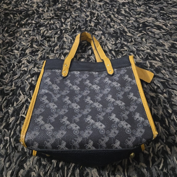 COACH Horse & Carriage Tote Bag Black/Yellow Leather Trim A1773-21586 - Picture 12 of 16